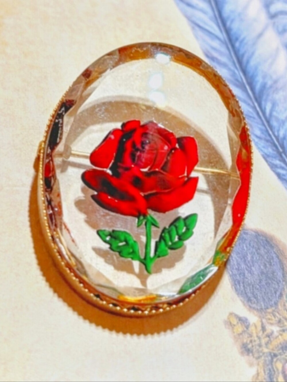 Vintage Glass Intaglio Reverse Painted 🌹 Brooch - Picture 2 of 6